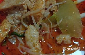 Slightly Spicy and Numbing Bone Broth with Beef