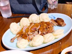 香酥樟茶鸭-金枝玉叶上海人家食府(三里河店)