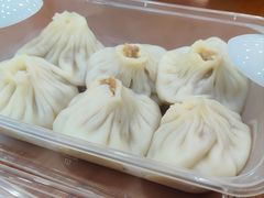 鲜肉汤包-四季美汤包(户部巷店)