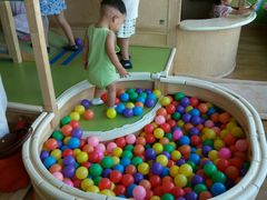 -乐融婴幼儿成长中心(四季青校区)