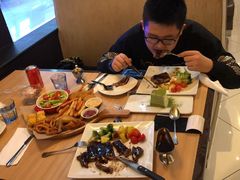 -必胜客(满洲里万达店)