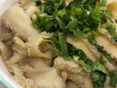 秘制牛白肚-犇逸·乐山跷脚牛肉·四川现炒(览海店)