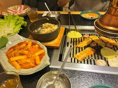 -臻牛烤肉