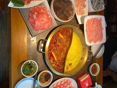 -小天鹅火锅·一线江景洪鼎旗舰店(洪崖洞店)