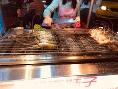 -六合夜市