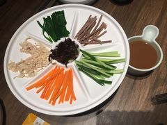 鸡丝凉米线-云海肴云南菜(浦江欢乐颂店)