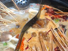 -两三事小郡肝串串香火锅(桂庙店)