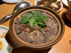 腾越牛肉锅-一坐一忘云南菜(嘉里中心店)