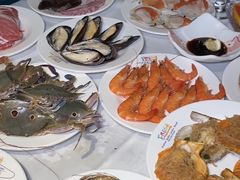 -领鲜活海鲜榴莲自助火锅(东门店)