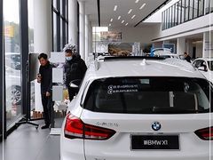 -上海宝信宝马4S店