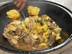 -粘豆包柴火铁锅炖