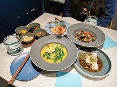 豌豆黄浸豌豆尖-半山腰·云南菜(侨福芳草地店)