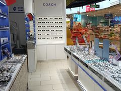 -美式眼镜·授权蔡司.依视路.尼康.豪雅.明月(南翔印象城店)