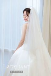 -Lady  Jane高端婚纱礼服馆