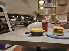 -必胜客(仲盛商城王安宇主题店)