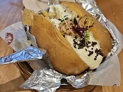 -秘密旅行Bonjour(黑金冠 江南西店)