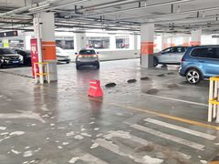 -百联南方购物中心·停车场