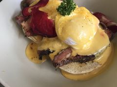BaconBenedictMu-The Sunny Side Cafe Station 1