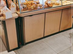 面包甜点陈列柜-山崎面包(苏州中心店)