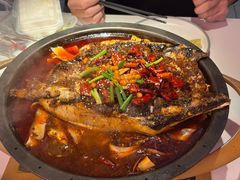 -鸣记脆皮烤鱼(三八广场店)