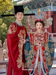 -雪中彩影婚纱摄影·微光艺术中心