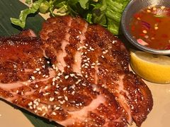 招牌泰式蜜汁猪颈肉-泰盏鬼·颓废冬阴(陈家祠扬韬店)