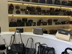 -六六奢品·vintage中古·回收二手奢侈品包包手表首饰(环球港店)