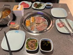 -金滏山烤肉·海鲜·火锅自助餐厅(襄阳万达店)