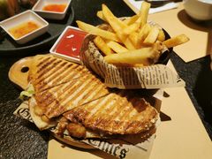 -来龙里 精致 东南亚餐室(万象城店)