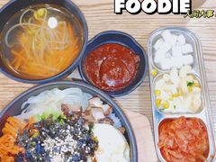 -吴草鸡爪오초닭발韩食堂(融恒盈嘉中心店)