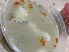 石斑鱼汤-喷水鸡肉饭(北港店)