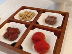-品海楼·大连海胆锅贴馆(东港店)