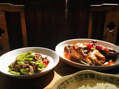 -芦茨金富饭庄·25年老字号·专做稻草鸡