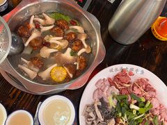 -顺水湾·牛肉牛杂火锅(驾鹤店)