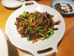 -严记小天府酸菜鱼(西四路店)