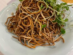 香椿苗豆腐丝-羲和雅苑烤鸭坊(丰台万达店)