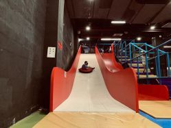 -蹦贝运动中心·蹦床·攀岩·闯关(龙岗店)