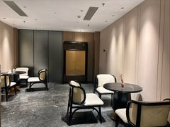 -雲宜贵宾舍酒店(深圳龙东地铁站店)