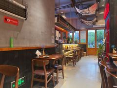-8PINTS八品脱·日料·烧鸟·精酿小酒馆(莘庄店)