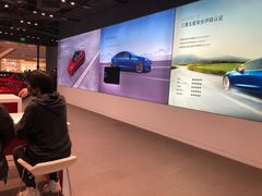 -TESLA 特斯拉(上海太古汇体验店)