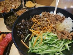 -香香过桥米线(辛吉街店)