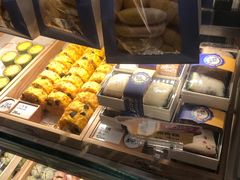 面包甜点陈列柜-百年同和·江南点心院(山塘街店)