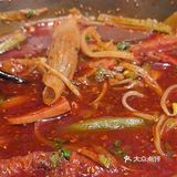 无名冒菜真的太绝啦！食材丰富新鲜，牛肉嫩滑、蔬菜爽口
