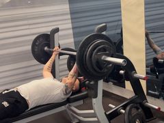 -宝力豪健身(中粮广场店)