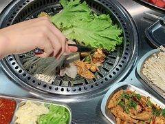 -马路牙子烧烤音乐酒馆(望京店)