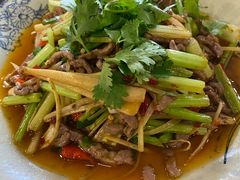 芹菜炒牛肉-陈三炖鸡馆(金众小区店)