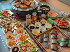 -围炉肉舍•炭烤活鳗•丹东海鲜烤肉(步行街店)