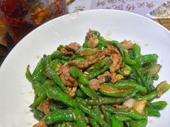 -黄泥岗·地道湖北菜(奥特莱斯店)