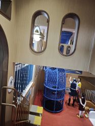 -奈尔宝·儿童乐园·亲子餐厅(前滩店)