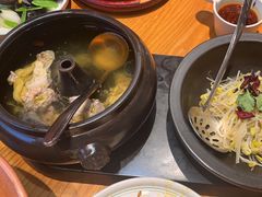 -云海肴·汽锅鸡·云南菜(天山百盛优客店)